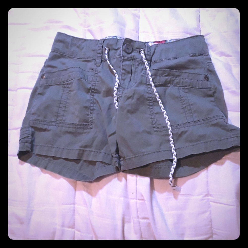 Union Bay shorts. Very soft and comfortable.